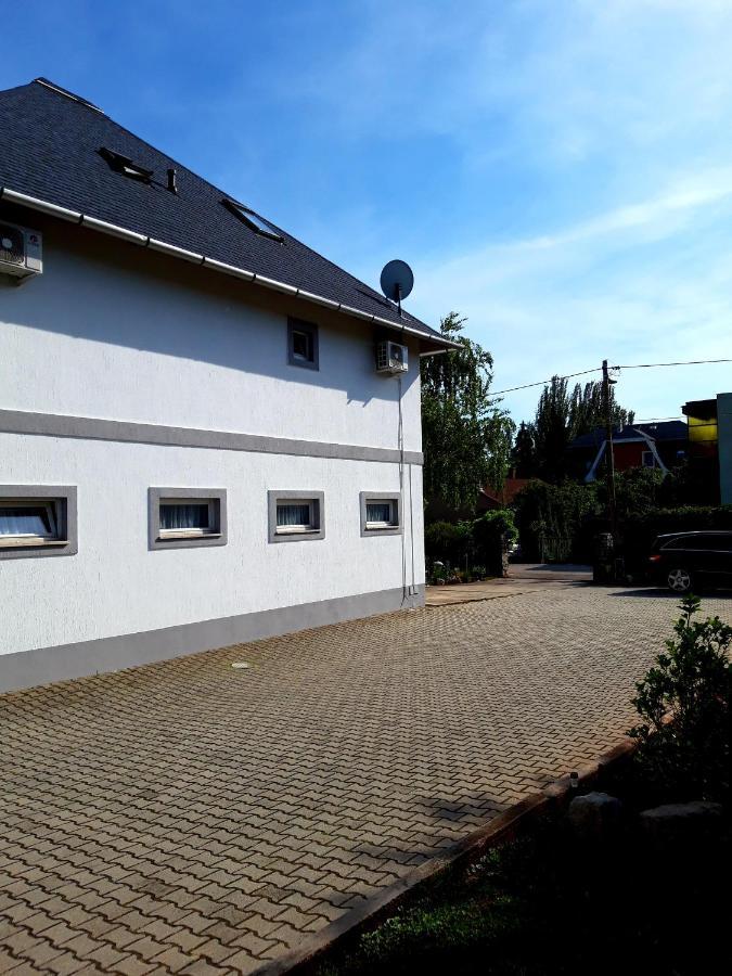 Margret Haus Bed & Breakfast Balatonfured Exterior photo
