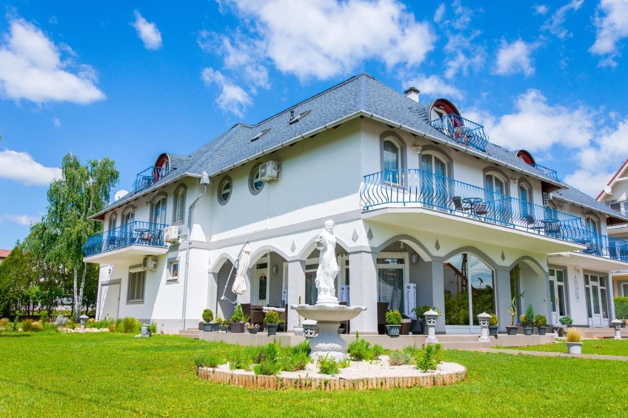 Margret Haus Bed & Breakfast Balatonfured Exterior photo