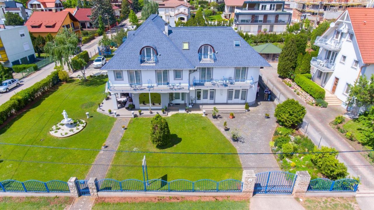 Margret Haus Bed & Breakfast Balatonfured Exterior photo
