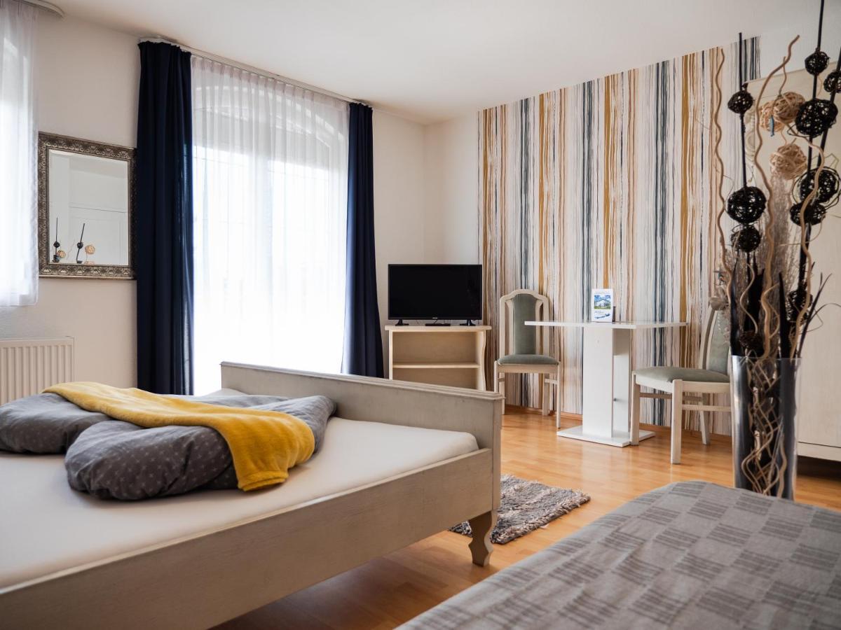 Margret Haus Bed & Breakfast Balatonfured Exterior photo